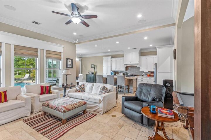 Property Photo: 5806 Weeping Willow Drive LA 70605