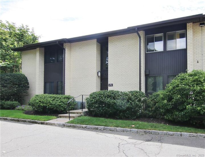 Property Photo: 249 Hamilton Avenue 3 CT 06902