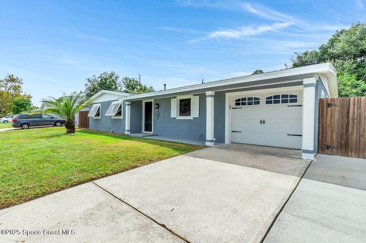 Property Photo:  5290 Sandra Drive  FL 32780 