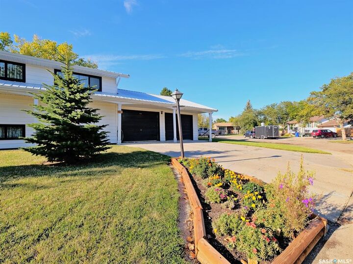 Property Photo: 407 Fortune Crescent SK S0L 2V0