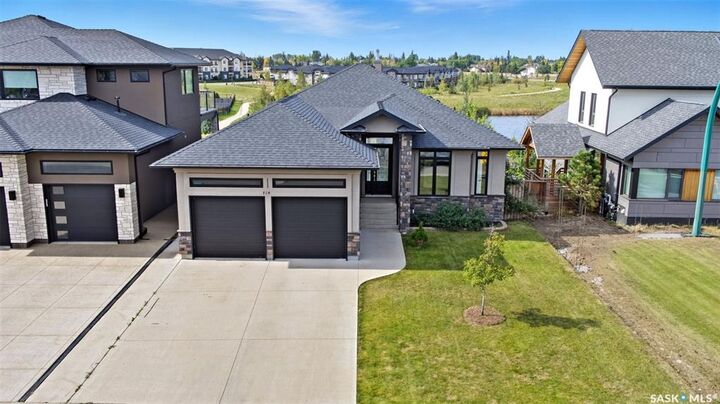 Property Photo: 714 Ledingham Place SK S7V 0B6