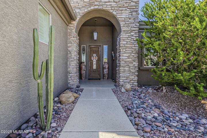 Property Photo:  2519 W Music Mountains Drive  AZ 85622 