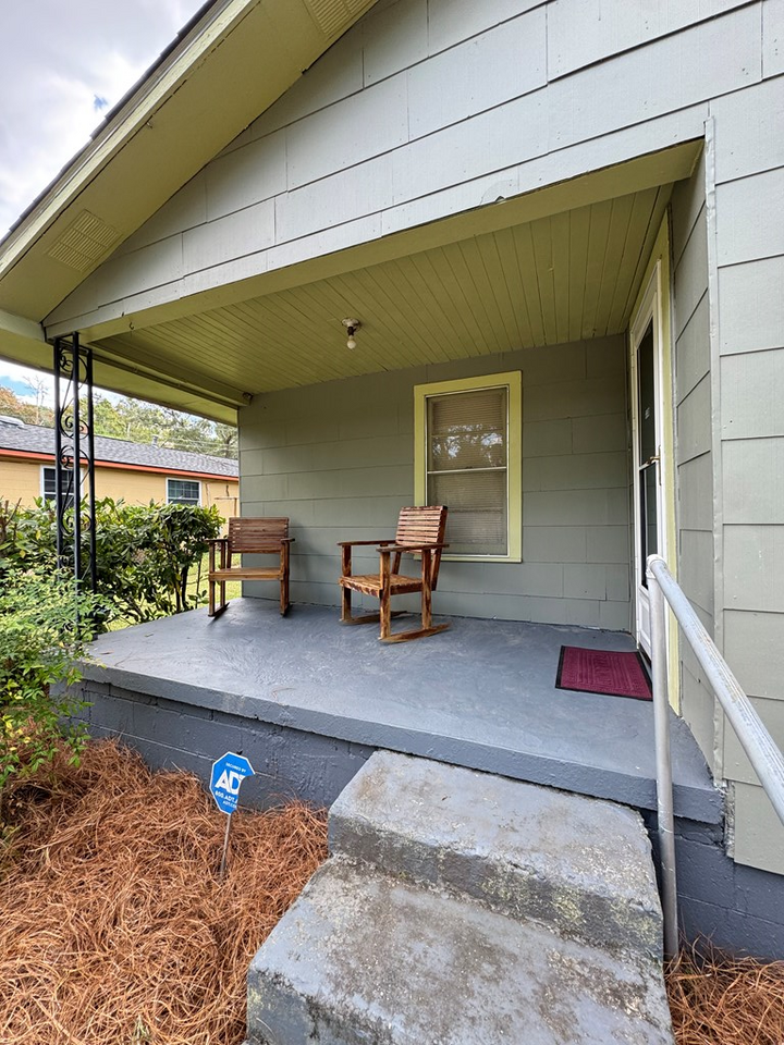 Property Photo: 303 Felix St GA 31792
