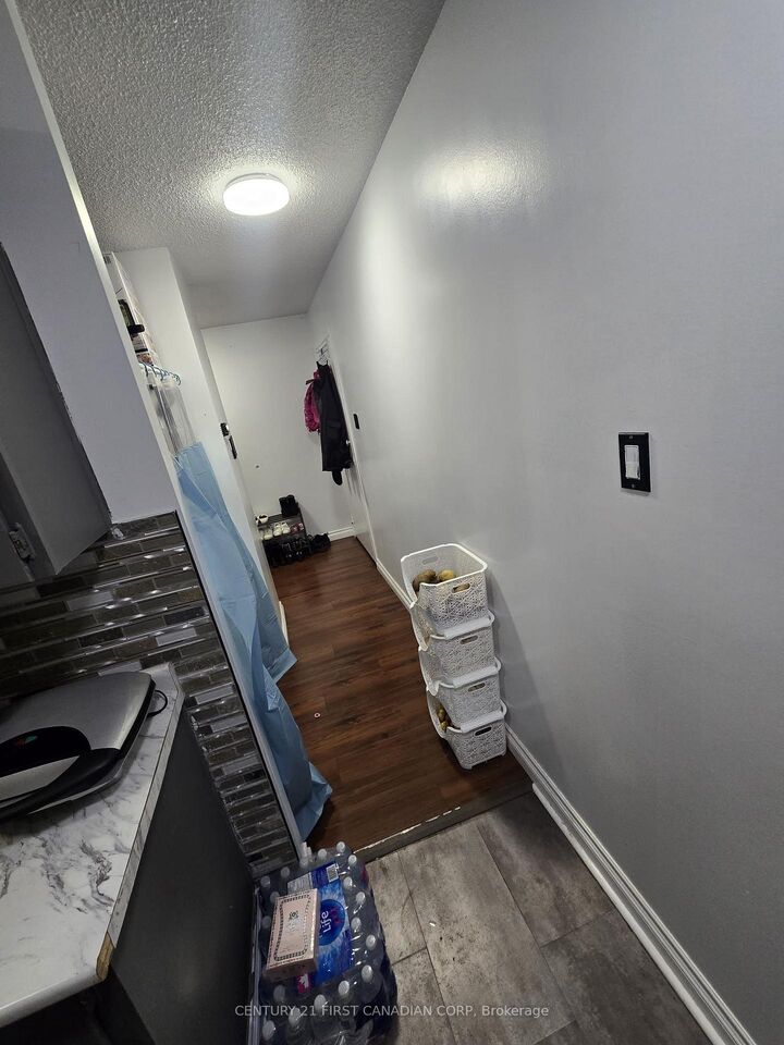 Property Photo:  1103 Jalna Boulevard 507  ON N6E 2W8 