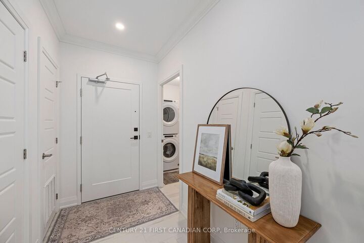 Photo de la propriété:  1975 Fountain Grass Drive 115  ON N6K 0M3 