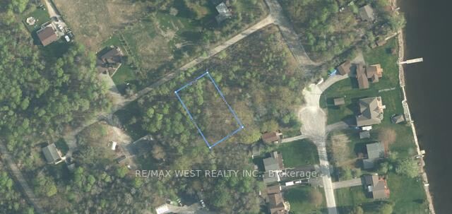 Property Photo:  8 Crescent Drive  ON L0K 2A0 
