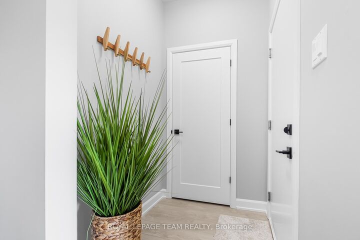 Property Photo: 342 Lewis Street W ON K0G 1N0