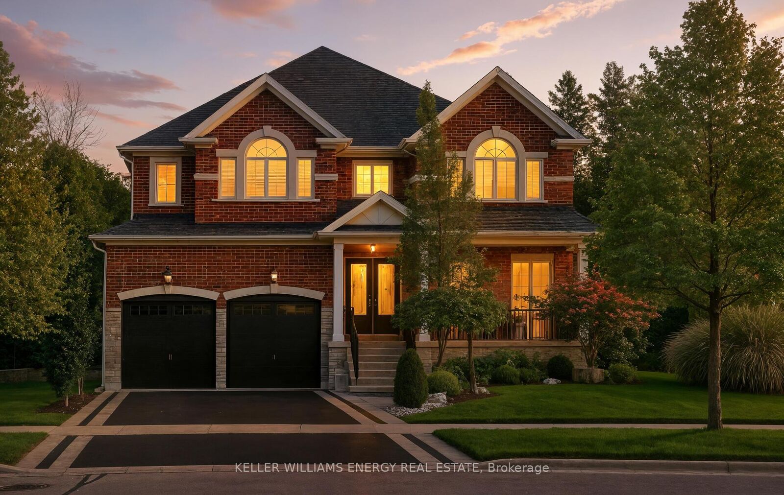 Property Photo:  28 Coach Crescent  ON L1R 0K8 