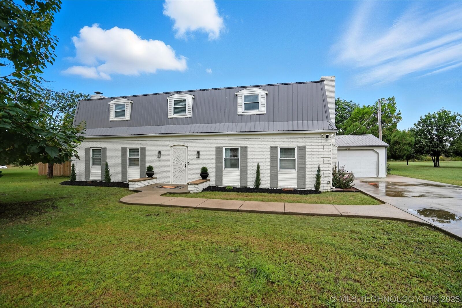 Property Photo: 12018 N 193rd OK 74021