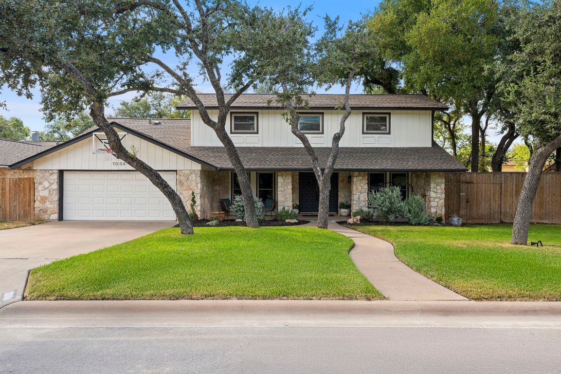 Property Photo: 1004 Lime Rock Drive TX 78681