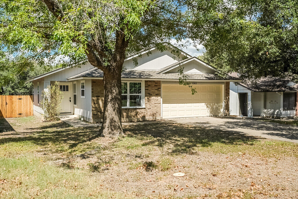 Property Photo: 12812 Covington Trail TX 78727
