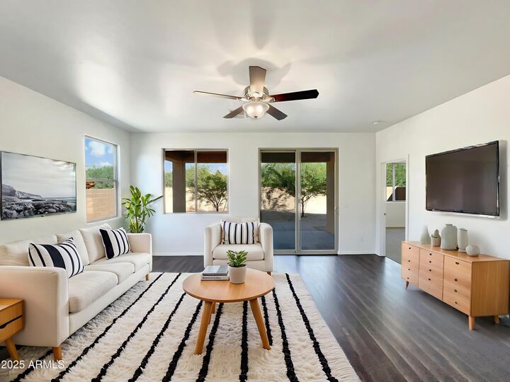 Property Photo:  7511 S 12th Avenue  AZ 85041 