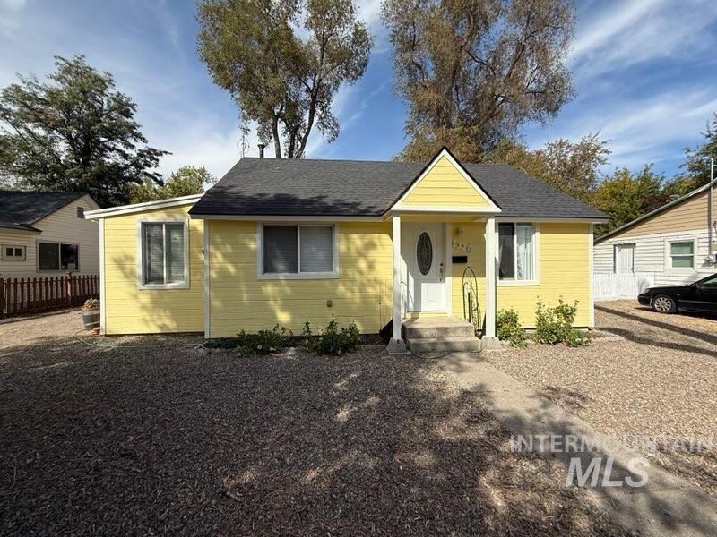 Property Photo:  1320 American Legion Blvd  ID 83647 
