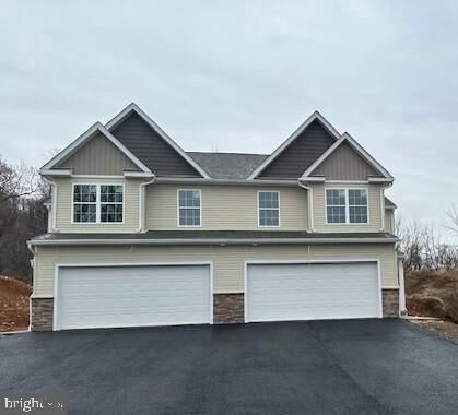 Property Photo: 40 Rosalies Way Lot 23 PA 19560