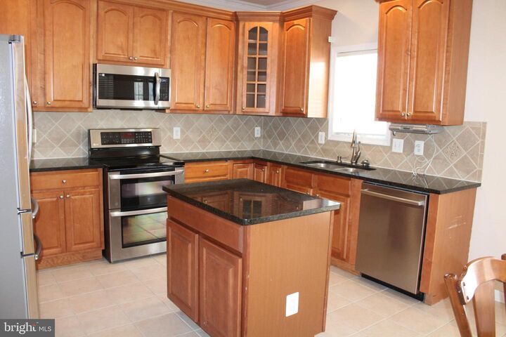 Property Photo:  112 Travis Court  VA 22602