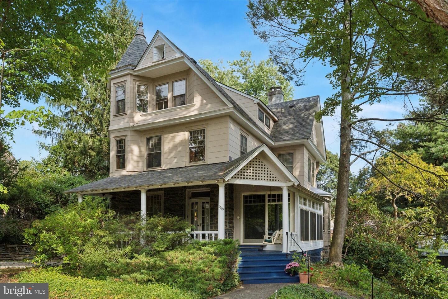 Property Photo:  6605 Lawnton Avenue  PA 19126 
