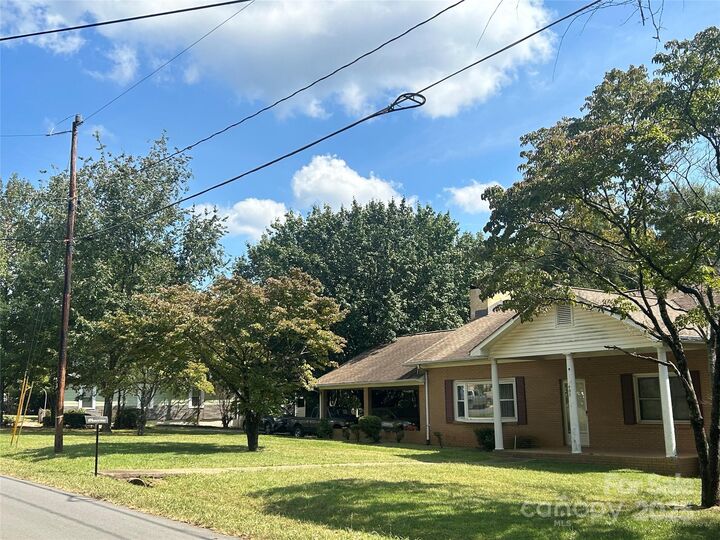 Property Photo:  403 Catawba Avenue  NC 28036 