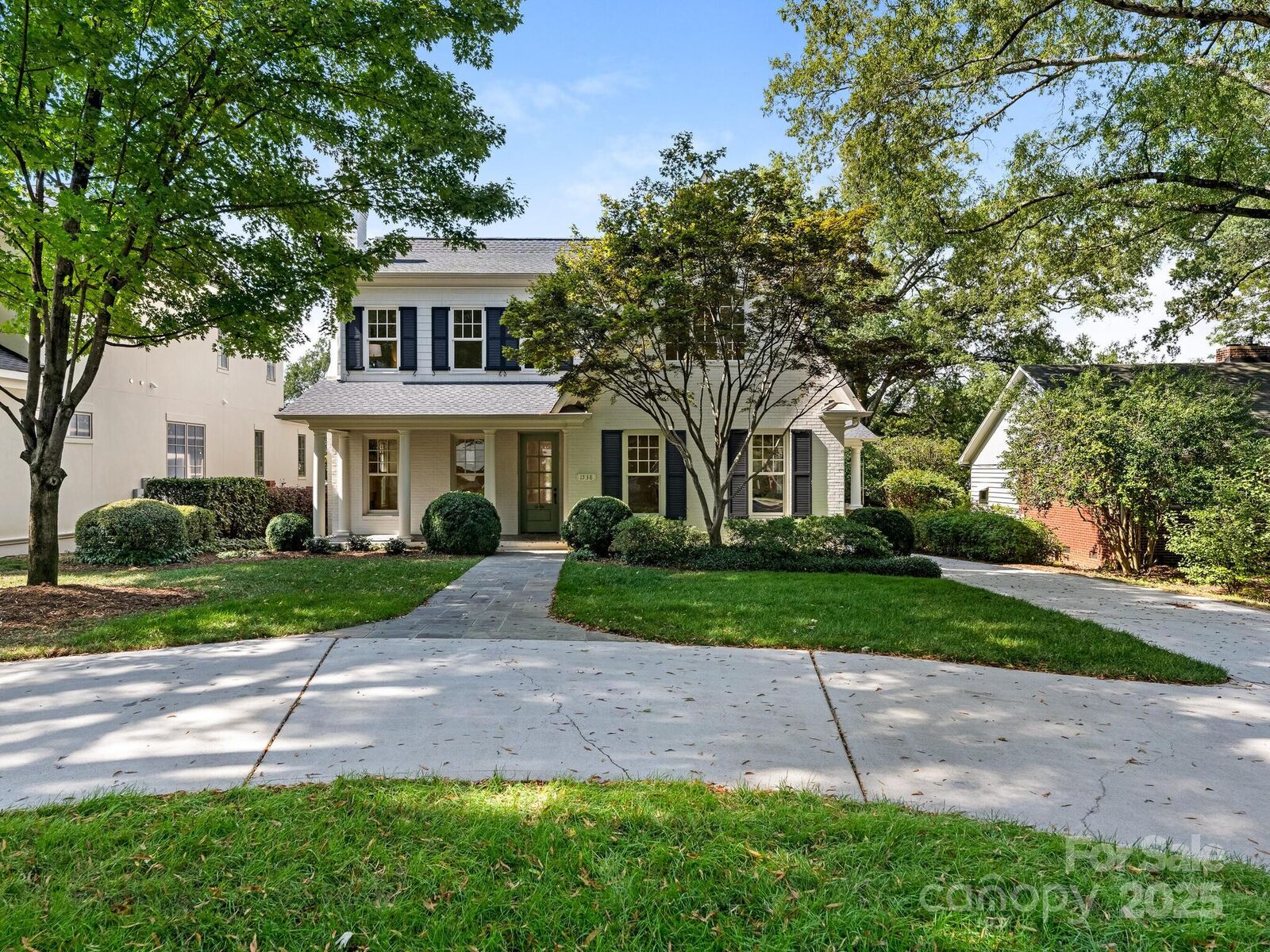 Property Photo:  1538 Providence Drive  NC 28211 