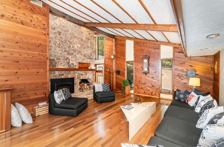 Property Photo:  2092 Southacres Drive  OH 45233 