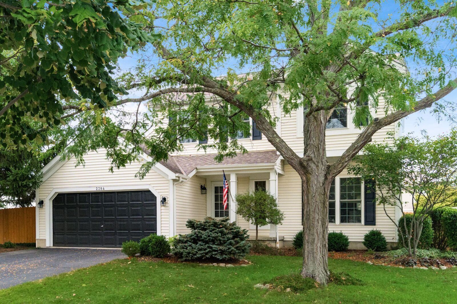 Property Photo:  2384 Birch Bark Trail  OH 43123 