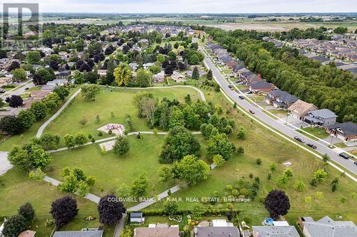 Property Photo:  60 Alcorn Drive  ON K9V 0M7 