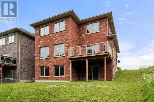 Photo de la propriété: 60 Alcorn Drive ON K9V 0M7