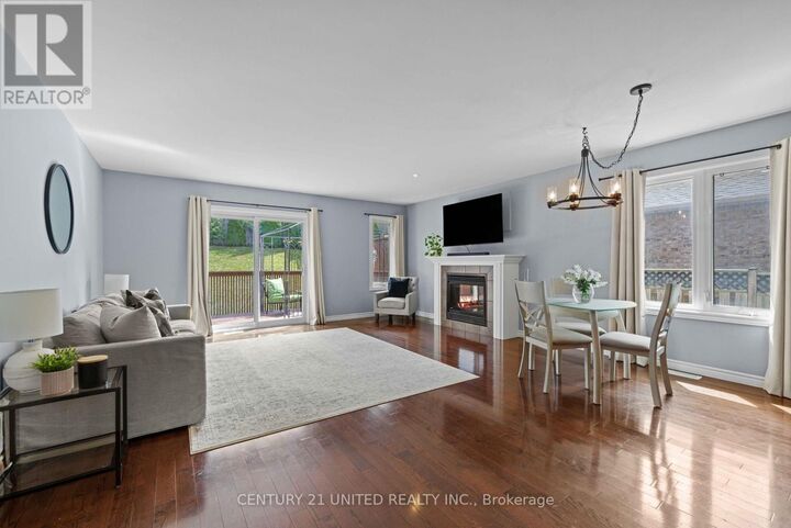 Property Photo:  385 Bianco Crescent  ON K9K 0A5 