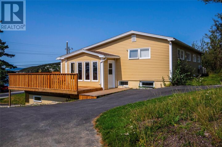 Photo de la propriété:  58 Front Road  NL A0B 1P0 