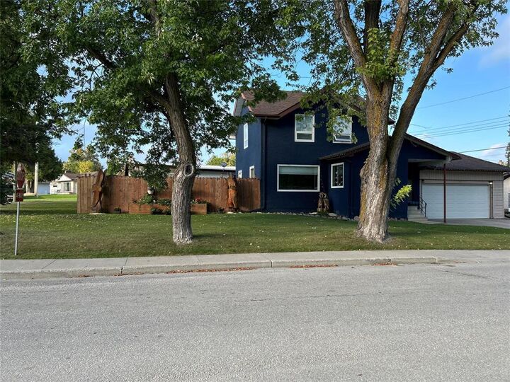 20 Maple Street  Pine Falls MB R0E 1M0 photo