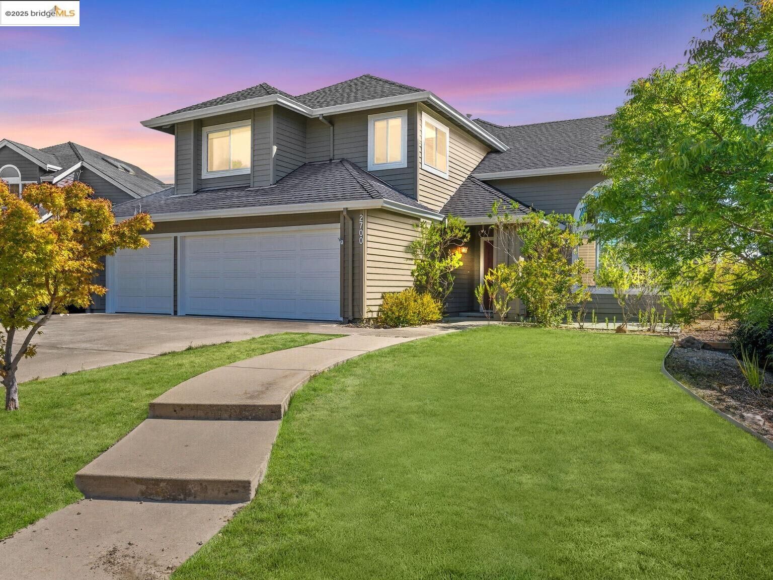 Property Photo: 2700 Carmen Ct CA 94564