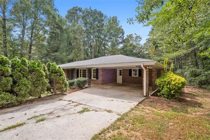 Property Photo: 87 Valley Road GA 30044