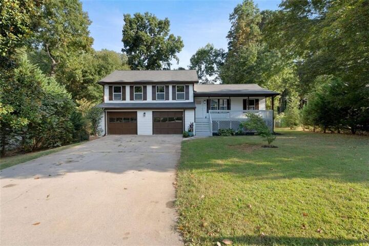 Property Photo:  318 Arbour Way  GA 30024 