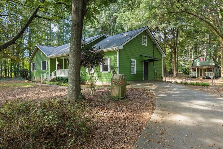 Property Photo:  814 Jack Neely Road  GA 30016 