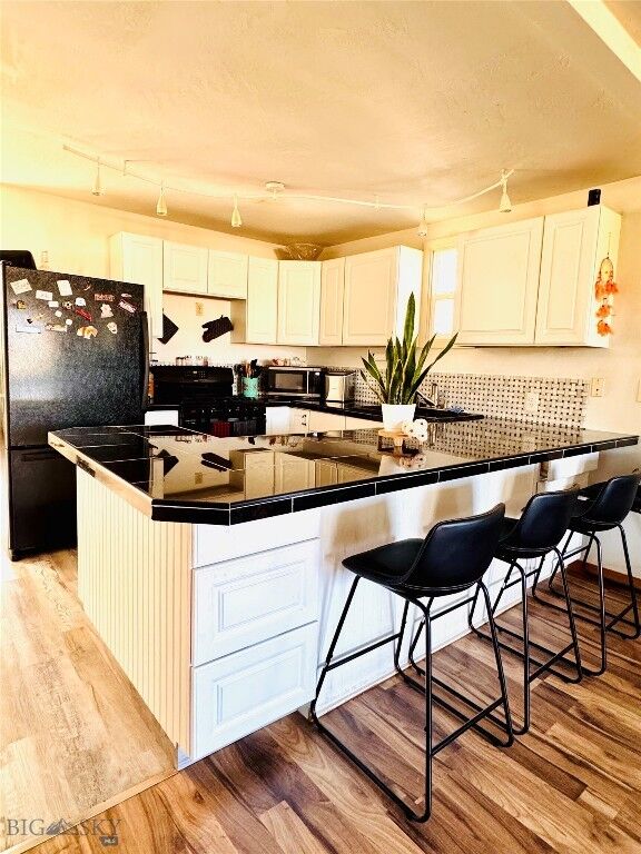 Property Photo:  2410 Yale Avenue  MT 59701 