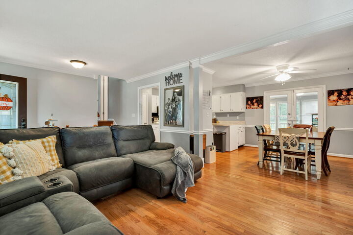 Property Photo: 9217 Villagewood Drive TN 37341