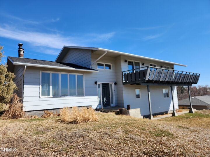 306 5th Avenue  Washburn ND 58577 photo