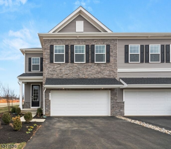 Property Photo:  23 Gladstone Ct  NJ 07981 