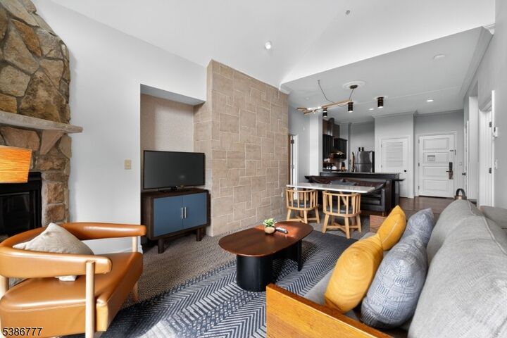 Property Photo:  3 Wild Turkey Way 507-509 507-  NJ 07419 