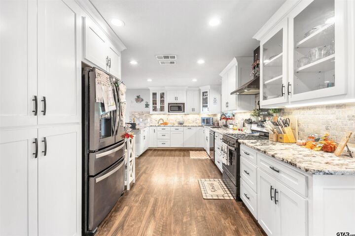 Property Photo:  106 Pecan Ridge Rd  TX 75457 