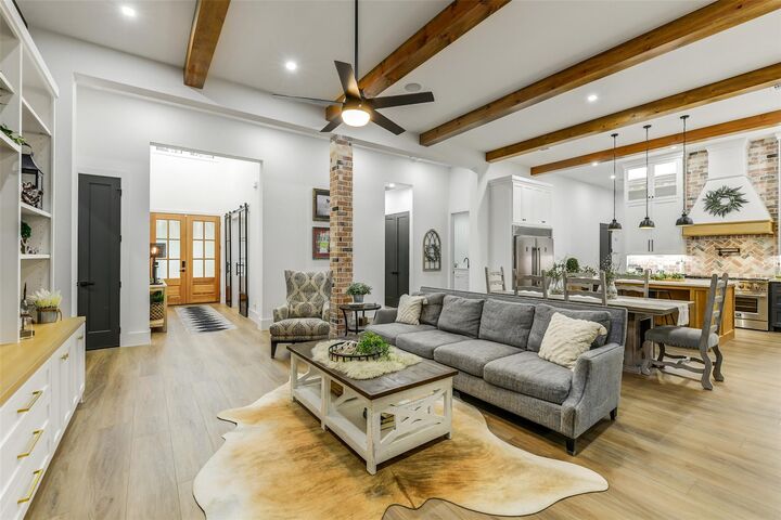 Property Photo: 13142 Royal Hill Court TX 77316