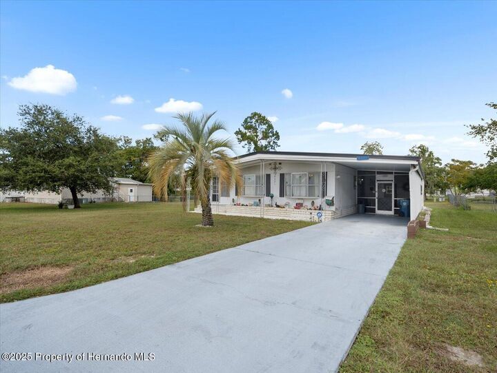Property Photo:  8221 Highpoint Boulevard  FL 34613 