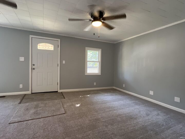 Property Photo:  812 N Garvin Street  IN 47711-5166 