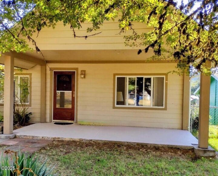 177 SE Egbert Avenue  Siletz OR 97380 photo