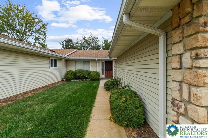 Property Photo:  780 Ardmore Road B  NJ 08831 