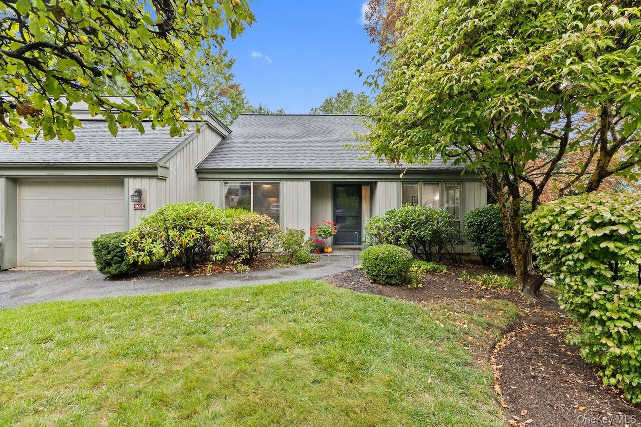 Property Photo:  468 Heritage Hills E  NY 10589 