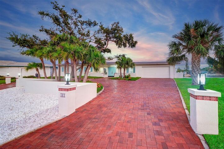 Property Photo:  485 41st Avenue  FL 33706 