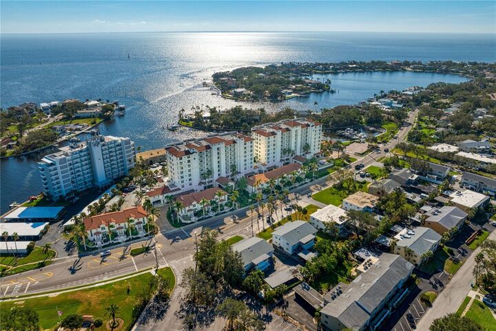 1325 NE Snell Isle Boulevard NE 711  St Petersburg FL 33704 photo