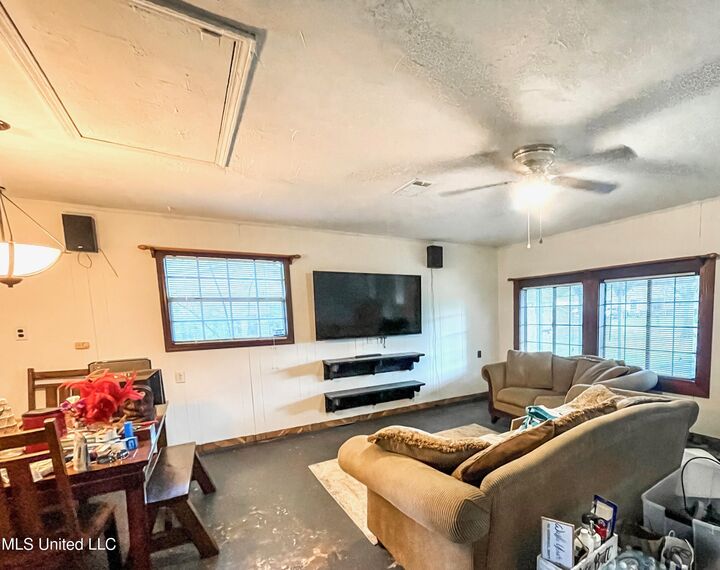Property Photo:  7400 Kentwood Drive  MS 39532