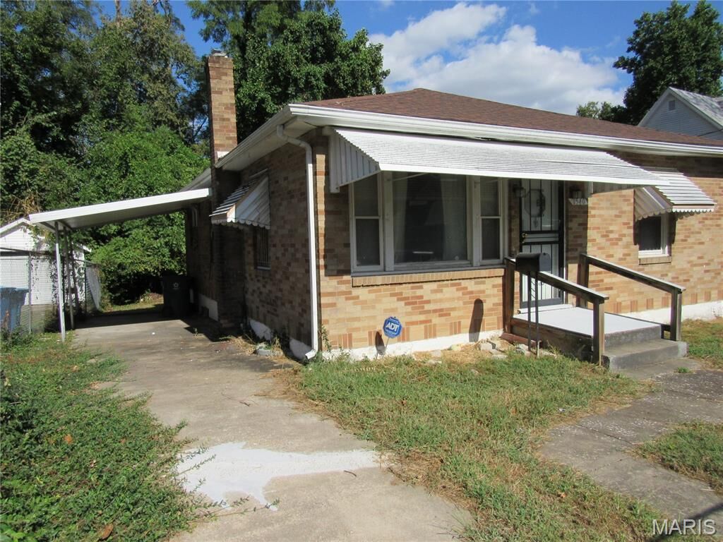 Property Photo:  1540 Highland Avenue  IL 62002 