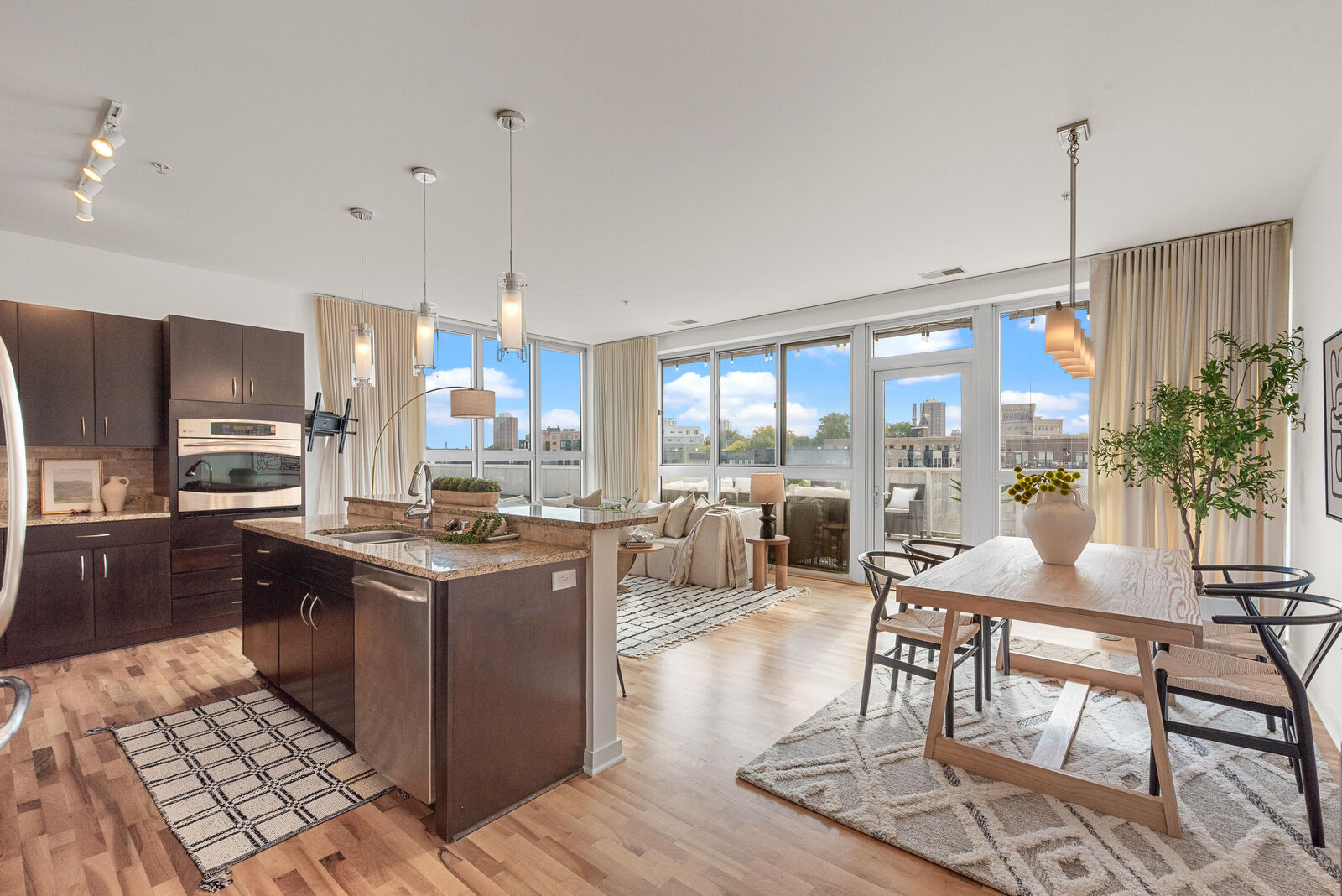 Property Photo:  1902 N Commerce St 604  WI 53212 
